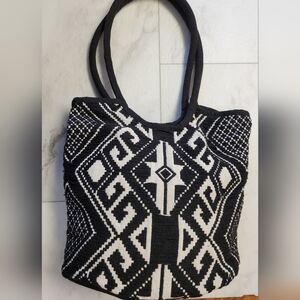 Black and White Geometric Hobo Bag